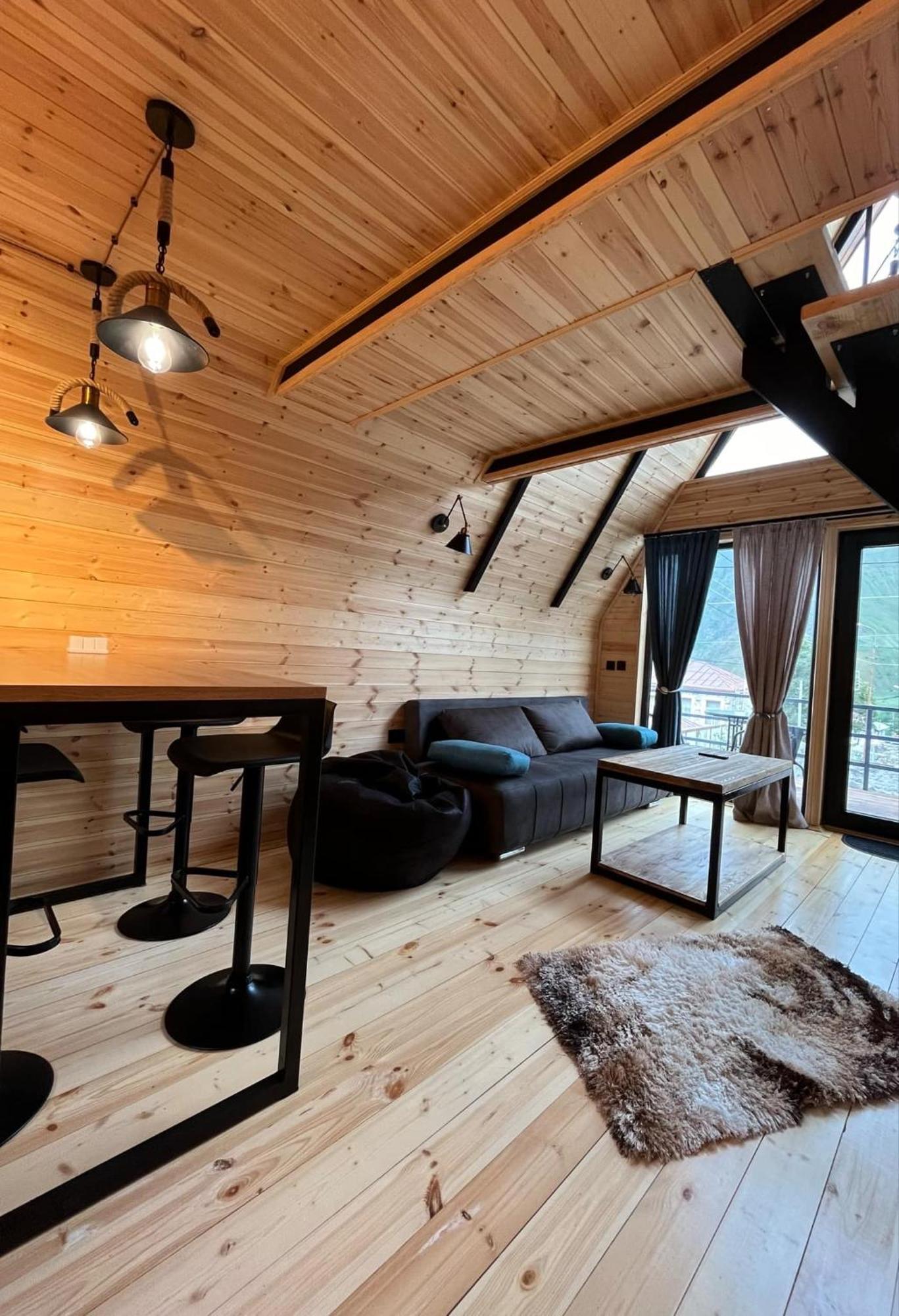 Edelweiss Cottage Kazbegi Esterno foto