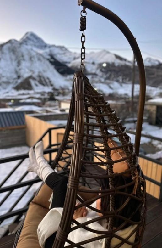 Edelweiss Cottage Kazbegi Esterno foto