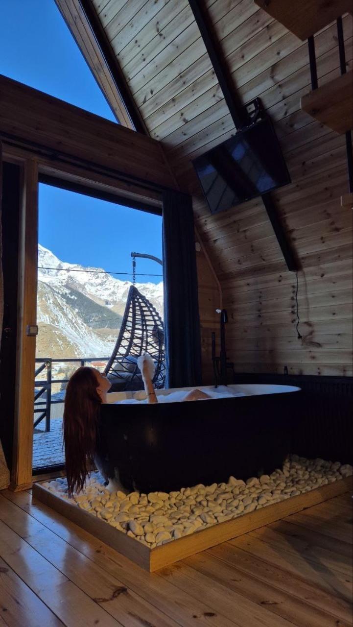 Edelweiss Cottage Kazbegi Esterno foto
